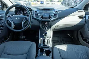 Hyundai Elantra SE 2016 - Product Image 2
