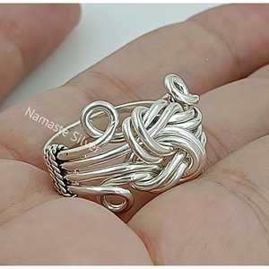 Anillo de Nudo Celta Hecho a Mano en Plata de Ley 925, Anillo de Promesa de Amor Infinito Clásico, Joyería Elegante, Regalo para Ella - Product Image 5