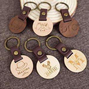 Porte-clés en bois naturel respectueux de l'environnement avec logo gravé au laser Cadeau promotionnel de f s international - Product Image 4