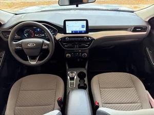 Ford Escape SE 4dr SUV AWD 2022 perfectamente usado - Product Image 4