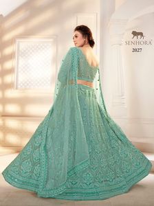 Tenue indienne fantaisie tendance Evergreen Design filet lourd Lehenga Choli avec Dupatta avec broderie au taux le plus bas - Product Image 3
