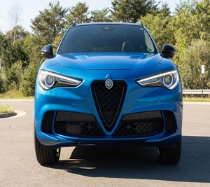 2023 Alfa Romeo Stelvio Quadrifoglio Essence faible kilométrage - Product Image 1