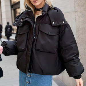 Chaqueta acolchada para mujer Fabricante de ropa para mujer Impresión de logotipo personalizado Chaqueta acolchada para mujer Último diseño Precio barato - Product Image 4