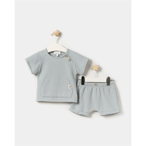 Conjunto de Dos Piezas Azul para Bebé Unisex con Pantalones Cortos con Bolsillo Canguro, Algodón Elástico Transpirable, Estilo Casual, 6-24 Meses, Hecho en Turquía - Product Image 2