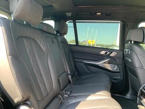 BMW X7 M60i XDrive SUV 2023 Seminuevo de Alta Calidad, Transmisión Automática de 6 Velocidades, Volante a la Derecha/Izquierda, Asientos de Cuero, Interior Oscuro, R17 Trasero Derecho/Izquierdo - Product Image 5