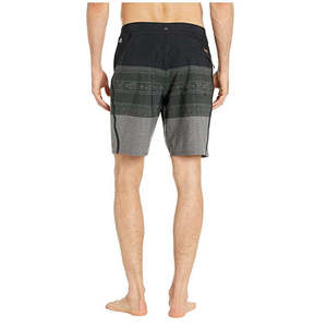 Pantaloncini da uomo Quiksilver con motivo geometrico Libertribs neri taglia 40 - Product Image 2