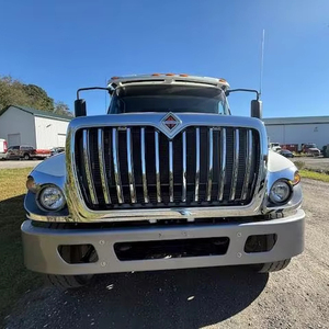 Tracteur routier diesel haute performance 6x4 avec cabine couchette pour le transport en zone isolée, prêt à l'emploi, expédition mondiale - Product Image 1