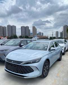 รถยนต์ปลั๊กอินไฮบริดมือสอง ปี 2026 ระยะทางวิ่ง NEDC 601-700 กม. แบตเตอรี่ 90-110 กิโลวัตต์ชั่วโมง เครื่องยนต์ 1.5 ลิตร 101 แรงม้า L4 ราคาถูก - Product Image 4