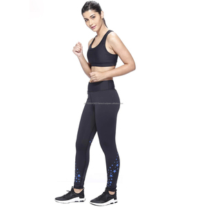 Ensemble de vêtements de sport pour femmes, haut de sport multicolores et short de sport imperméable à taille haute, ensemble de yoga, vêtements de fitness personnalisés - Product Image 2