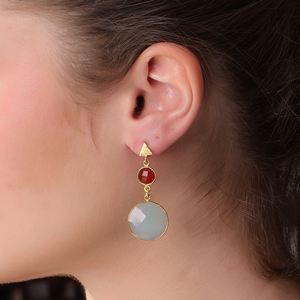 Boucles d'oreilles en calcédoine bleue cornaline en laiton plaqué or 18 carats fabriquées à la main | Bijoux de mariage pour femmes à la mode | Marque DUA Jaipur - Product Image 6