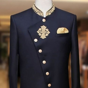 ELEGANTE Y HERMOSO BORDADO EN SHERWANI AZUL MARINO CON PANTALÓN Y TAMBIÉN ZAPATO A JUEGO CON VESTIDO para FIESTA/BODA @ 2023 - Product Image 1