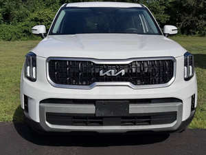 2023 Limpiamente USADO Kia Telluride LX - Product Image 4