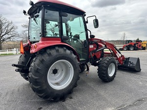 รถแทรกเตอร์ Case IH FARMALL 55C พร้อมชิ้นส่วนหลัก เครื่องยนต์ ปั๊ม เกียร์บ็อกซ์ สำหรับฟาร์ม - Product Image 3