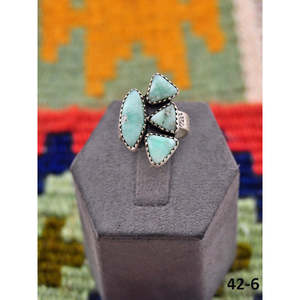 Bague ajustable en argent sterling et turquoise, inspirée du sud-ouest, avec sertissage clos artisanal, idéale pour un cadeau - Product Image 1