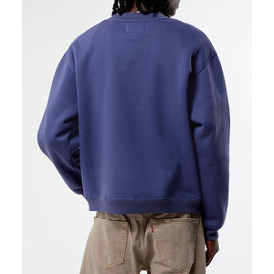 Sweat-shirt personnalisé pour hommes de haute qualité, tissu chaud avec personnalisation complète, idéal pour la marque, les événements et les tenues décontractées - Product Image 4