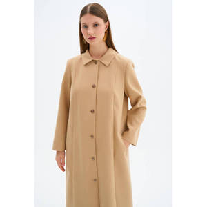 Manteau classique en tissu camel pour l'automne - Product Image 4
