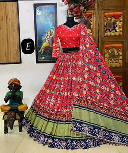 Navratri Festival spécial mousseline lourde coton imprimé numérique et vrai miroir travail Lehenga Choli travail à la main dentelle bordure Dupatta - Product Image 3