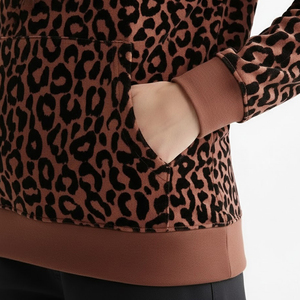 Sudadera con Capucha de Moda para Mujer, Diseño Moderno y Elegante, Estampado de Leopardo, Gruesa y Cálida, con Bolsillos - Product Image 6