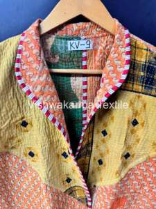 Veste courte matelassée Kantha pour femmes, fabrication artisanale indienne, réversible, respectueuse de l'environnement, patchwork fini, manteau vintage automne-hiver - Product Image 3