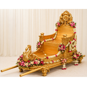 Doli Nupcial Moderno de Madera Tallada con Cisne Dorado Real, Ligero, Decoración para Bodas Indias y Eventos en EE. UU. - Product Image 1