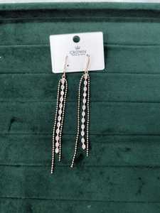 Boucles d'oreilles élégantes à la mode occidentale avec placage à l'or pour un look de fête pour femmes et filles - Product Image 2