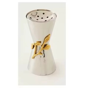 Porte-encens en or de qualité supérieure avec motif floral et base de support pour la décoration de la maison et les occasions spéciales en provenance d'Inde - Product Image 3