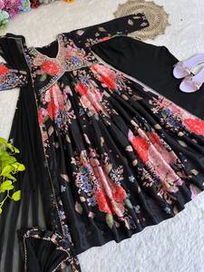 Último diseñador Pure Chinon Silk Printed Work Anarkali Kurti Set por FabZone - Product Image 3