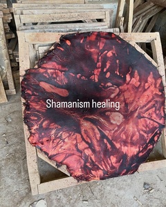 Peau de tambour teinte en rouge, cuir brut naturel pour tambours de sorciers, tambours à cadre et percussions - Product Image 2