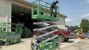 2012 GS2632 Élévateur électrique à ciseaux/flèche utilisé pour la construction avec composants de base Pompe à moteur Moteur Boîte de vitesses et pompe - Product Image 2