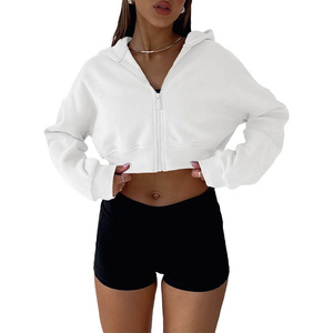 Sudadera con capucha recortada para mujer con estampado de logotipo personalizado Sudadera con estilo Streetwear Top de moda con opciones de personalización - Product Image 1