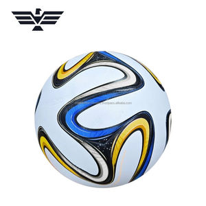 ลูกฟุตบอลฝึกซ้อมคุณภาพพรีเมียมแบบขายส่ง ปรับแต่งได้ เย็บด้วยเครื่องจักร ลายเรียบ ทนทานสูง เหมาะสำหรับการแข่งขันและการฝึกซ้อม - Product Image 5