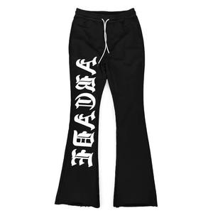 Pantalon de survêtement personnalisé pour hommes en éponge française Pantalon de survêtement évasé à impression bouffante coupe ajustée Pantalon de survêtement évasé épais pour hommes délavé à l'acide - Product Image 4