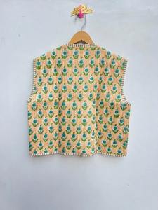 Gilet sans manches en coton, veste matelassée en coton faite à la main en Inde, style bohème, nouveau style, veste en coton pour femmes, été, hiver - Product Image 6