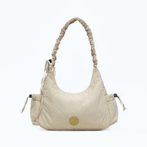 Sac à bandoulière moderne de qualité supérieure en tissu froissé avec fermeture éclair, sangle réglable et espace de rangement organisé - Product Image 1