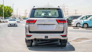 TOYOTA LAND CRUISER 300 VXR USADO Y CONFIABLE, SUV con Todas las Opciones, Twin Turbo - Product Image 5