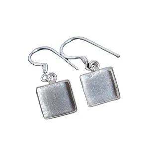 Tìm kiếm nhà cung cấp 925 Sterling Silver vuông Collet gắn bezel dangle Bông tai DIY Collet kim loại đúc cho Bông tai các thiết lập