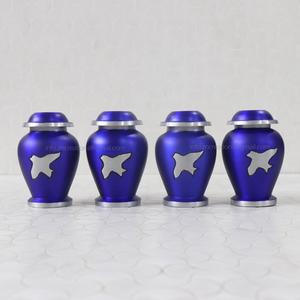 โกศอลูมิเนียมสีฟ้าขนาดเล็กสำหรับเผาขี้เถ้าของมนุษย์พร้อมโกศแกะสลักรูปนกคุณภาพสูง - Product Image 3