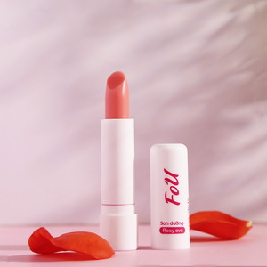 ลิปบาล์ม Fobelife สีเหลือง คุณภาพสูง สำหรับขายส่ง แบรนด์ส่วนตัว 5 กรัม บำรุงริมฝีปากด้วยน้ำมันเมล็ดเฮเซลนัท กลิ่นโรซี่อีฟ - Product Image 5