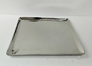 Ensemble de 2 plateaux de service pour la maison Hôtel Ustensiles de cuisine Couleur dorée pour cuisine et restaurant Plateau de service moderne en aluminium - Product Image 5