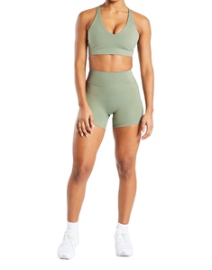 Ensemble deux pièces assorti de soutien-gorge de sport et short en coton 100% de haute qualité, couleur vert olive uni, pour femmes - Product Image 1