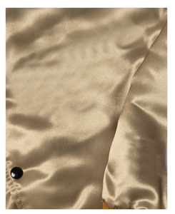 Chaqueta universitaria de satén transpirable para hombre OEM Diseño ligero de tendencia superior para invierno Logotipo personalizado Tarifa al por mayor - Product Image 4