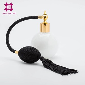 Stylish 100ml Square Glass <b>Perfume</b> <b>Bottle</b> with Bulb Atomizer and Ornate Tassel <b>Vintage</b> Square Pump Sprayer for Fragrance - Product Image 1