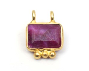 Collar con Colgante de Latón con Baño de Oro de 18K y Piedras Preciosas Naturales, Diseño de Doble Argolla, Hecho a Mano, Regalo para Ella - Product Image 1