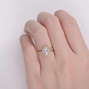 Anillo de Compromiso con Banda Cruzada de Corte Ovalado Delicado, con Halo de Diamantes Cultivados en Laboratorio D VVS1, Anillo de Boda con Diseño Infinito, Anillos Finos para Mujer - Product Image 5