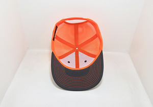 Streetwear classique et sportif pour adultes, Logo personnalisé et casquette de camionneur en maille orange structurée en couleur, fabriquée au Vietnam Fabricant - Product Image 6