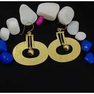 SOUMYA CREATIONS - Pendientes Unisex Hechos a Mano en Rajastán, Geométricos, Chapados en Oro, de Latón, para Fiestas y Bodas - Product Image 4