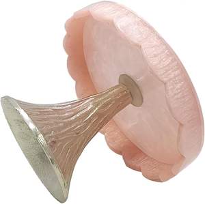 Soporte de pastel de aluminio de resina de alta calidad Herramienta de organización de pasteles Premium para servir y cortar pastel de cumpleaños - Product Image 1