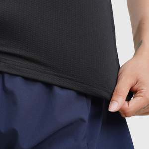เสื้อยืดแขนสั้นถักสีดำ W224 สำหรับออกกำลังกาย - Product Image 5