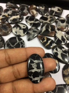 พลอยอเมทิสต์ทรงหลังเบี้ยเกรดดีที่สุดพลอยอเมทิสต์แบบหลวม - Product Image 4