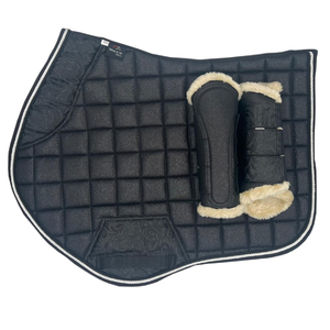 Juego de almohadillas de sillín con purpurina de color personalizado | Almohadilla a juego ecuestre con capó para las orejas y botas de seguridad para tendones - Product Image 2